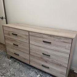 6 Drawer Dresser 