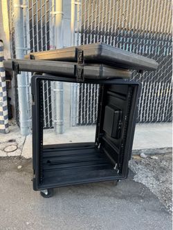 SKB 12U rack - with custom wheels set from Mesa/boogie