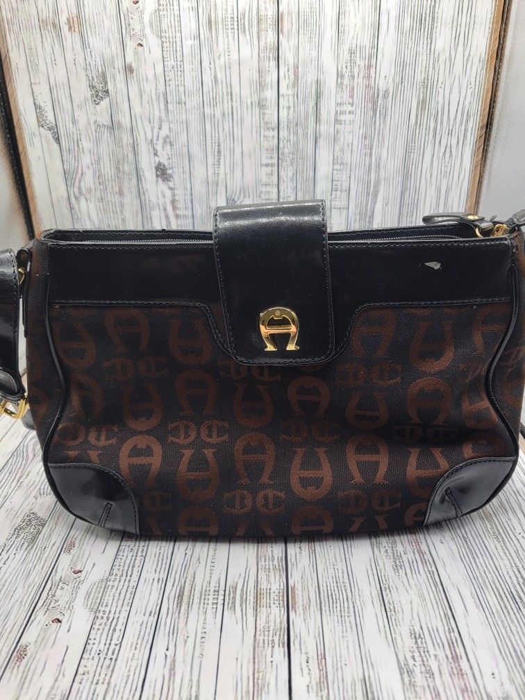 Purse- Etienne Aigner shoulder bag with vintage design