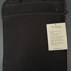 Laptop sleeve with strap