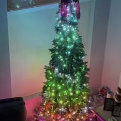 9 Foot Tall Xmas Tree *FREE*