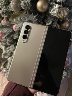 $875 Samsung galaxy Z  3