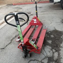 Manual Pallet Jack 