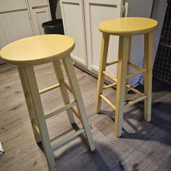 2 Bar Stools