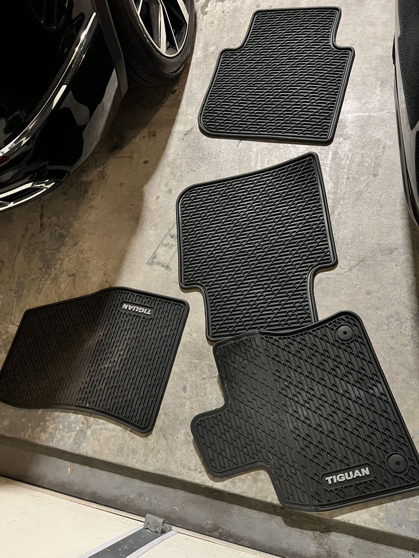 VW Tiguan Monster Rubber Mats