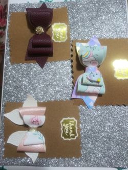 Vinyl hair Bow