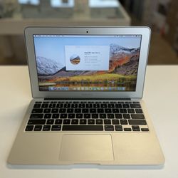 Macboook Air 11inch i5/4/128ssd In perfect working condition
