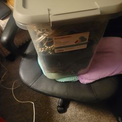 Med snap top container boots n barley