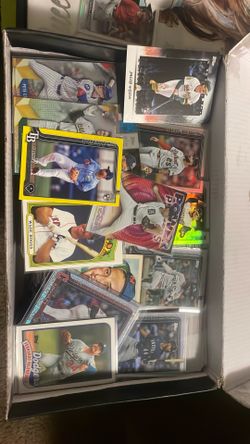 Baseball card lot