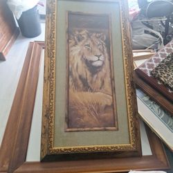Lion Frame
