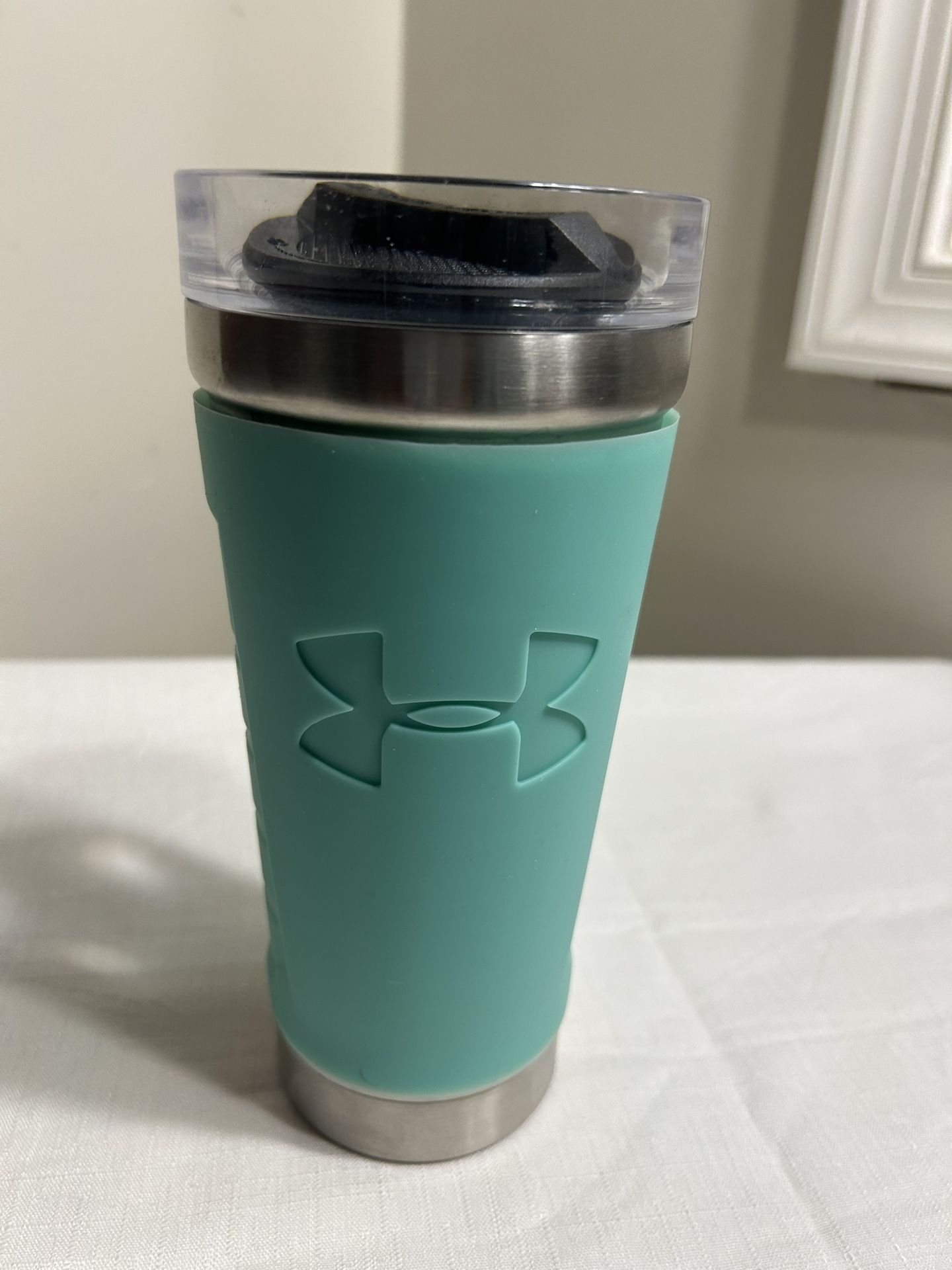 UNDER ARMOUR Tumbler Thermos Green Top/ Travel Cup Rubber Side Over Metal