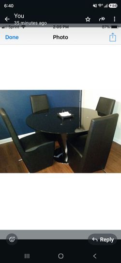 Table no chairs