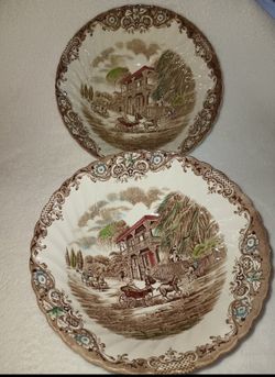 2 Heritage Hall Serving Bowls (4411)