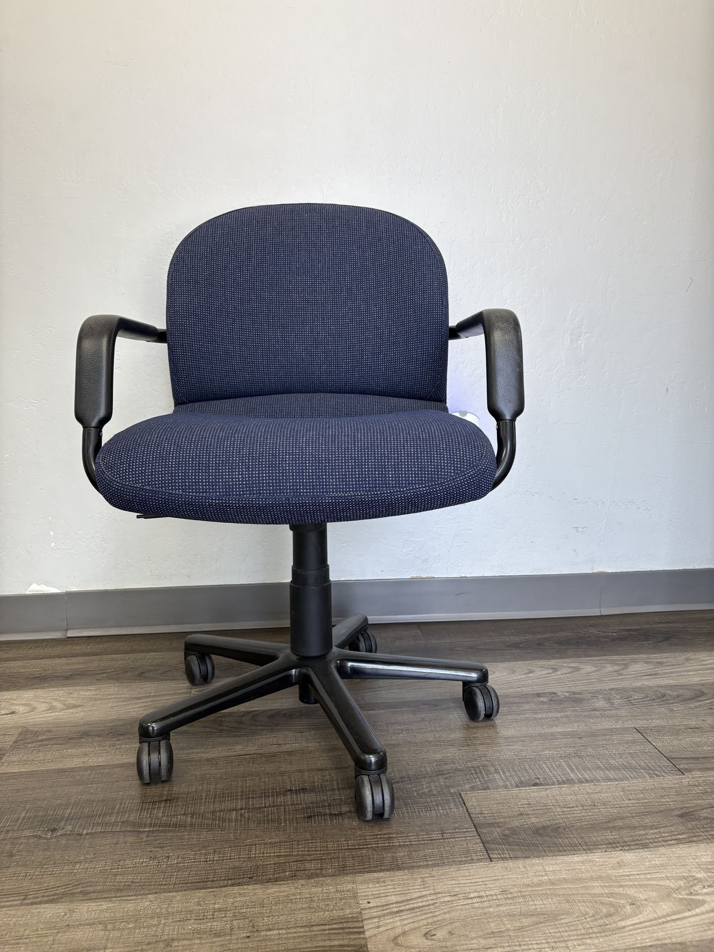 Navy Blue Knit desk, Office Chair, office furniture For Sale ⭐️