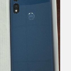 Motorola MOTO E 7th Gen XT2052DL (Tracfone) 32GB Blue Smart Phone