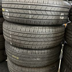 Vendo 225/65/R17 Michelin Las 4 Por $160