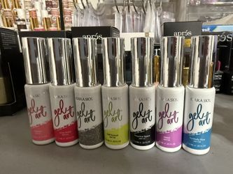 Kiara Sky Gel Art