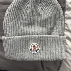 Moncler beanie gray
