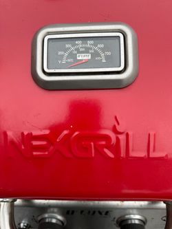 Nexgrill Deluxe Gas Grill Red