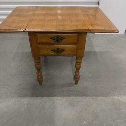 Pembroke Table Drop Leaf Two Drawer Dovetailed American Imperfection. Used in good condition with some cosmetic blemishes. These blemishes are in the 
