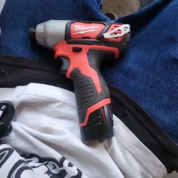 Milwaukee 12v 