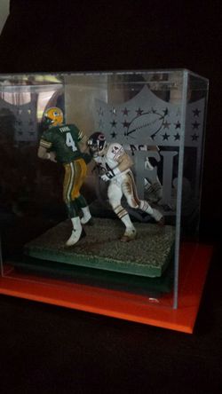 Favre and Urlacher doing what they do