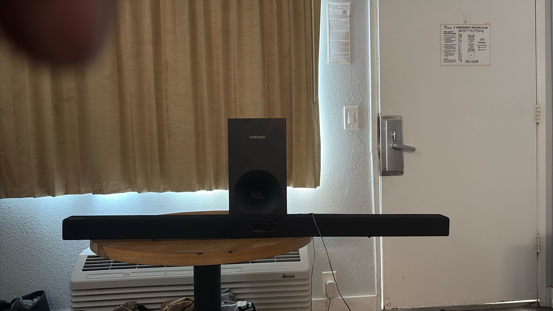Soundbar& Subwoofer