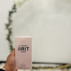 🔥 Authentic Burberry Brit Sheer EDT - In Stock Now!