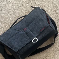 Peak Design Messenger Camera Bag