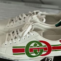 Gucci Sneakers 