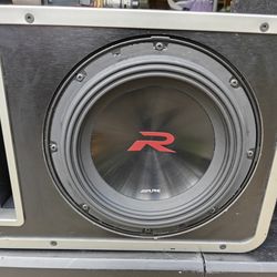 Alpine Type R 10" in ported box