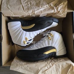 Air Jordan 12 Royalty