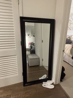 Black Big Mirror