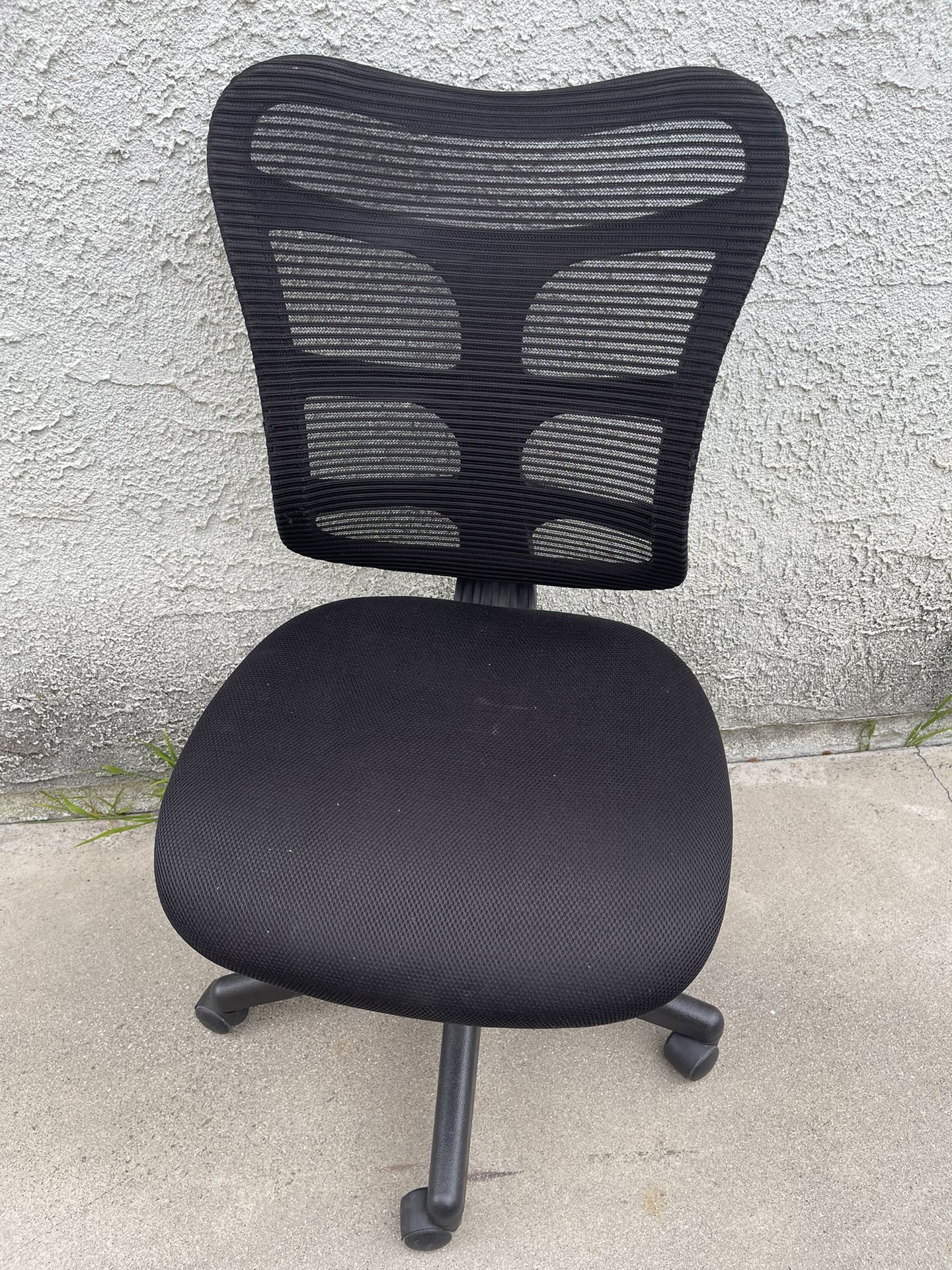 Ergonomic Black Office Chair with Adjustable Features