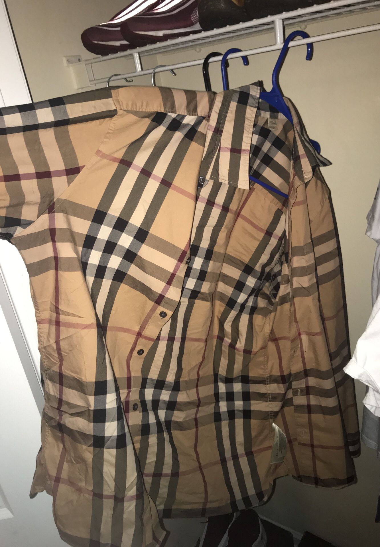 Authentic Burberry long sleeve Large
