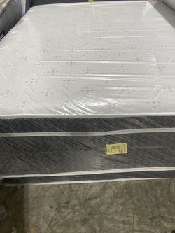 King Pillowtop Mattress and  box spring new in plastic free delivery in Atlanta