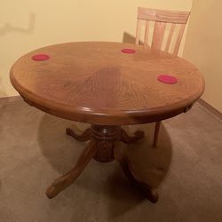 Round Wooden Table With chairs