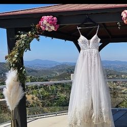A-line Sparkly Wedding Dress Size Medium