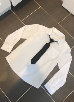 Boy's size 7/8 white dress shirt black tie H&M
