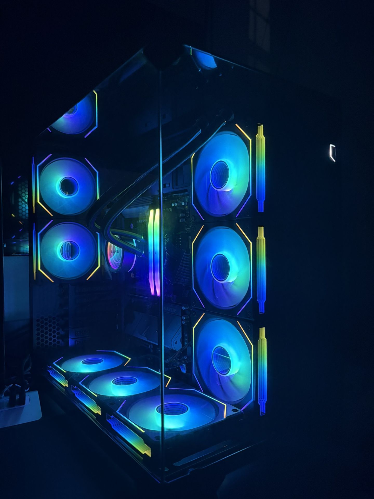Lian Li O11 Vision Compact Pc Custom Build 