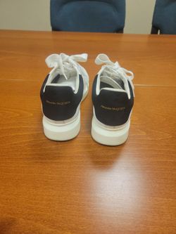 Shoes Alexander McQUEEN white wuth black hill