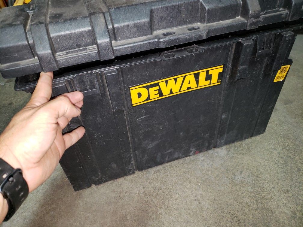 Dewalt DWST08250 Dewalt DWST08250 Tool chest wheels for Sale in