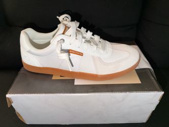 New Skechers White Low-Top Sneakers with Gum Sole