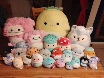 25 Squishmallows Plush Lot - Jumbo Included