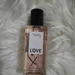 Victoria's Secret Love Fragrance Mist