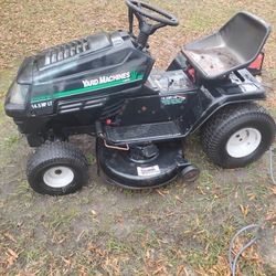Yard machine MTD Riding Mower