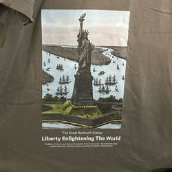 Pac Sun The MET  graphic tee