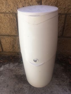 Diaper Genie for Holding Dirty Diapers