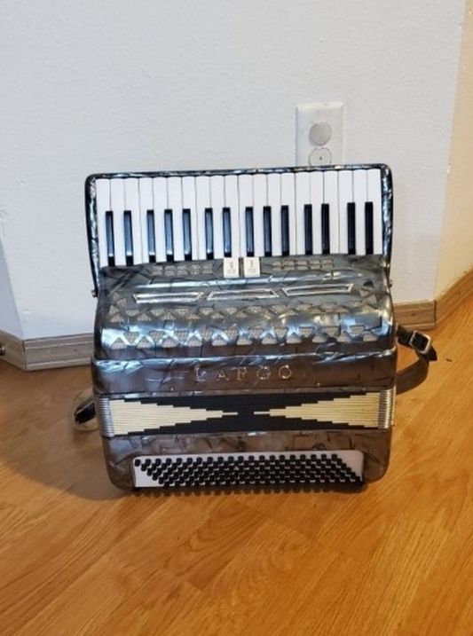 Largo Accordion