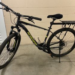 Schwinn santis sale weight
